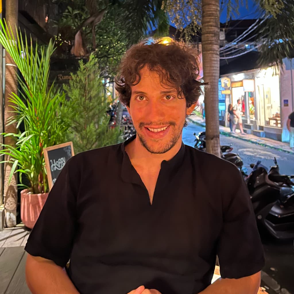 Jonathan Parra, Growth Designer and Co-Founder at Tapas Growth